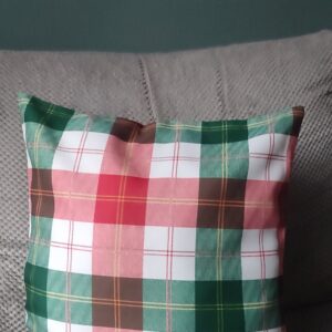 Poduszka  w kratę
